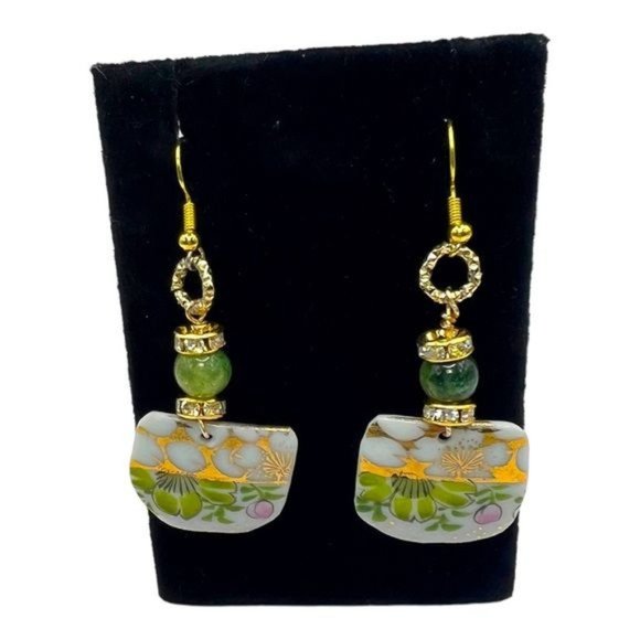 Artisan Broken China Earrings Handmade with Green Agate & Crystal Findings - Picture 4 of 10